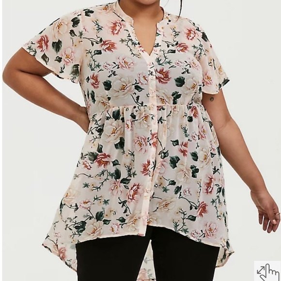 Torrid Lexie Light Pink Floral Chiffon H-Lo Babydoll Tunic Top Size 0 - Picture 1 of 7